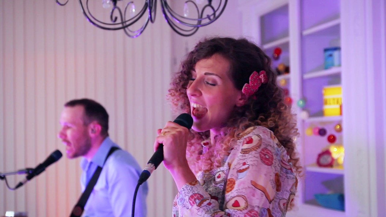 Can't Stop The Feeling (Justin Timberlake) - LIVE LOOPING cover by Altalina