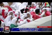 Musulmanes lapidan al diablo en peregrinación a La Meca
