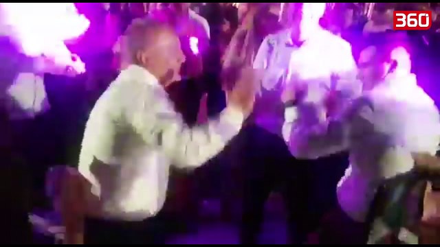 PS-LSI në valle! Ilir Meta dhe Erion Veliaj kërcejnë së bashku (360video)