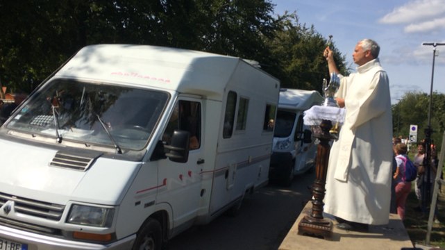 195 camping-cars bénis pour le premier Pardon