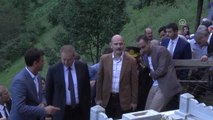 İçişleri Bakanı Soylu, Eren'in Kabrini Ziyaret Etti