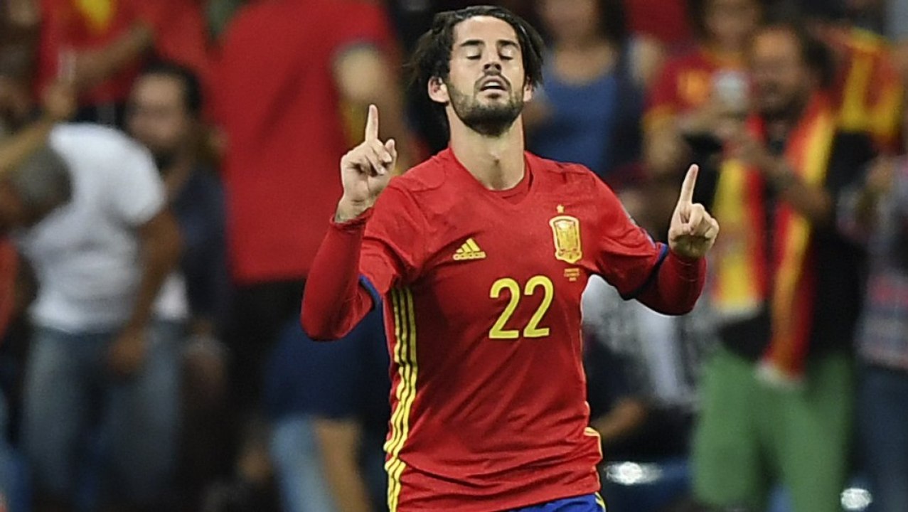 Espagne vs Italie buts Isco, résumé mi-temps 2-0