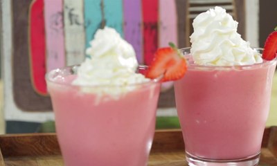 Strawberry Milkshake - Urban Cook