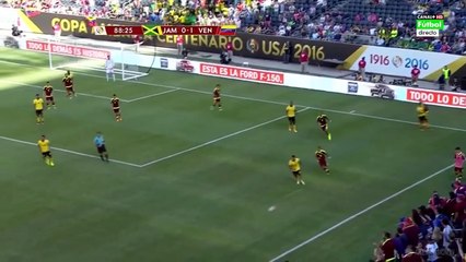 Adalberto Peñaranda crazy nutmeg vs Jamaica