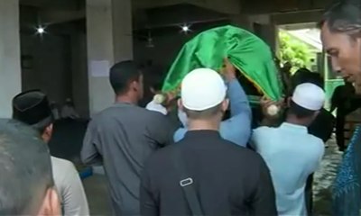 Korban Petasan di Stadion Patriot Bekasi Dimakamkan