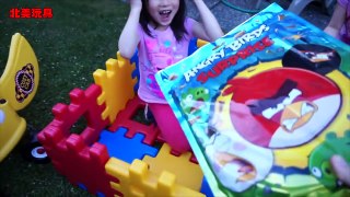 與粉紅豬小妹一起玩超大華夫積木玩具| 北美玩具