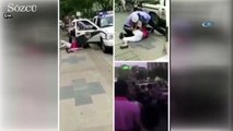 Anne ile bebeğine sert müdahale eden polislere linç girişimi