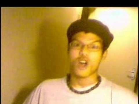 Qui c'est qu'a fait caca dans la bruyère