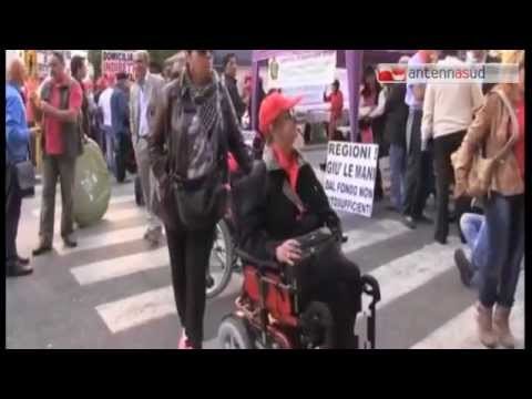 TG 04.11.14 Meglio morti che abbandonati , malati Sla contro i tagli da 100 milioni