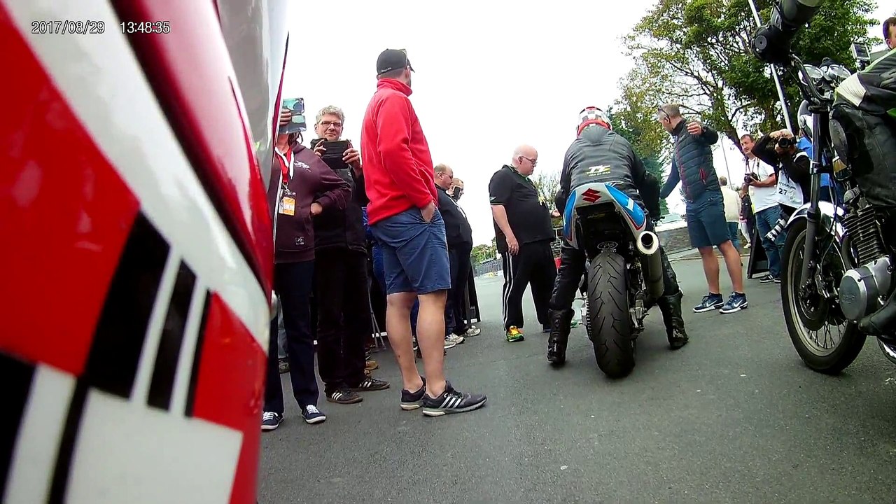 fz750 classic TT parade 2017