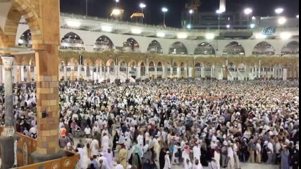 Hacılar Mina’da Şeytan Taşladı