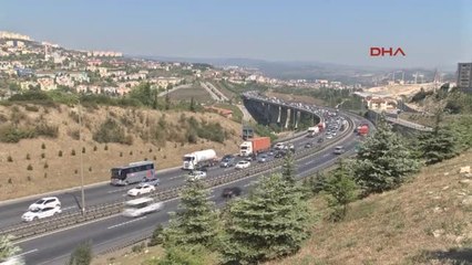 Kocaeli'de Bayram Dönüşü Trafik Yoğunluğu