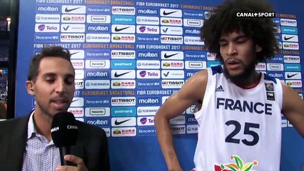 L'interview culte de Louis Labeyrie à la mi-temps de France - Islande