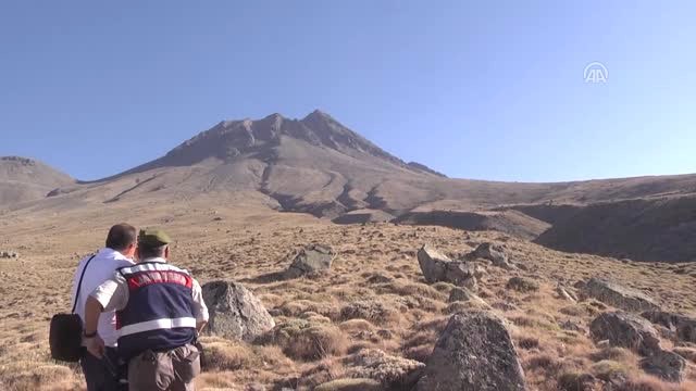 Çocukluk Hayallerini Gerçekleştirmek İçin Çıktıkları Dağda Mahsur Kaldılar