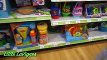 TOYS R US SHOPPING Toys Hunt DOC MCSTUFFINS MINNIE MOUSE Thomas & Friends Easter EGGS!