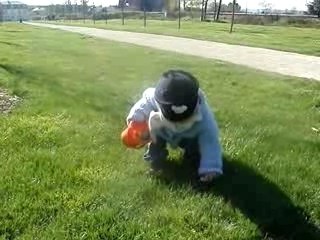 Pâques 2007 - Ramassage des oeufs