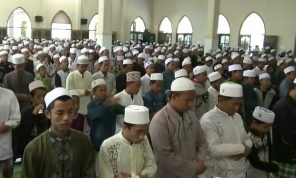 Santri Gelar Shalat Gaib untuk Warga Etnis Rohingya