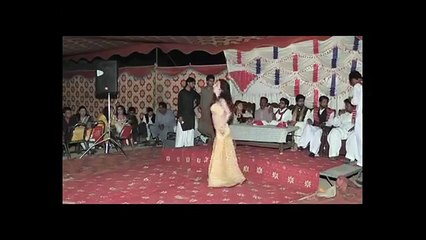 PAKISTANI BEST MUJRA - NIGHT HOT MUJRA PARTY - TAIKU APNA BANAWAR DI