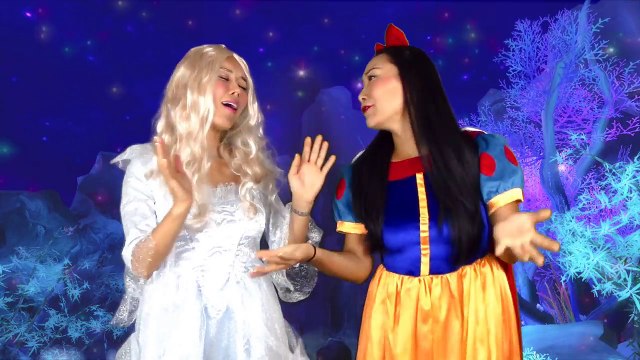 Snow White Baby Babysitting? w/ Frozen Elsa crying baby, Snow white, Maleficent, Chocolate fountain