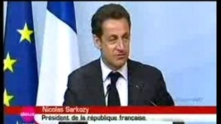 Sarkozy au G8 défencé la honte merde