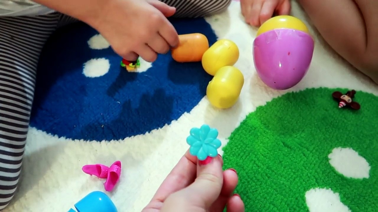 ВЛОГ Нашли старые фото ❅ Делаем уборку дома ❅ Большой кукольный домик ❅ К нам в гости пришла Тея