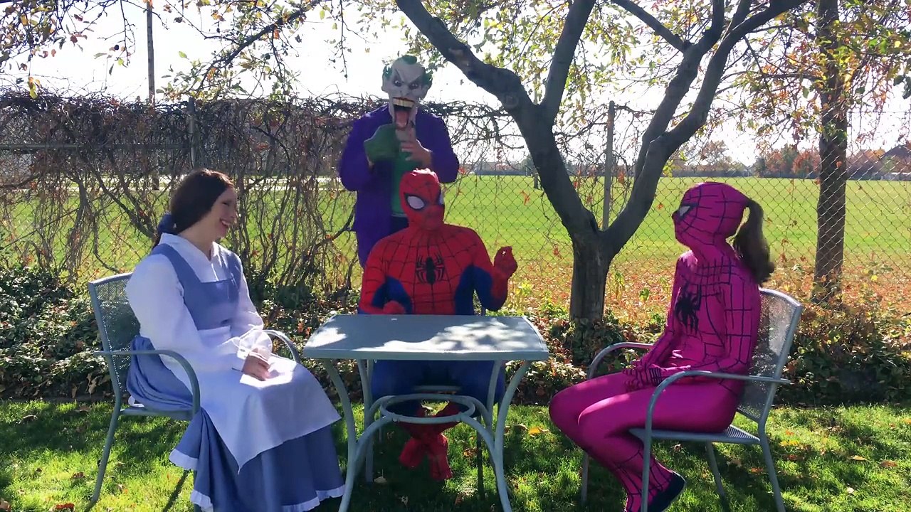 SPIDERMAN GETS SHRUNK! - Everybody shrinks - Elsa Spiderman Superhero Kid Movie In Real Life In 4K