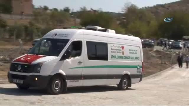 Fransa'nın Mulhouse Yangınında Ölen İki Kardeş Yan Yana Defnedildi