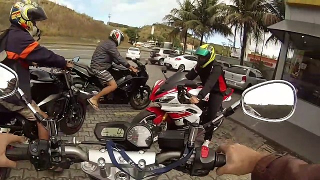 Brésil : une chute à moto à 180 km/h