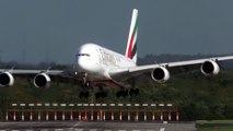 Unbelieveable AIRBUS A380 HARD CROSSWIND LANDING during a STORM at Düsseldorf - 4K