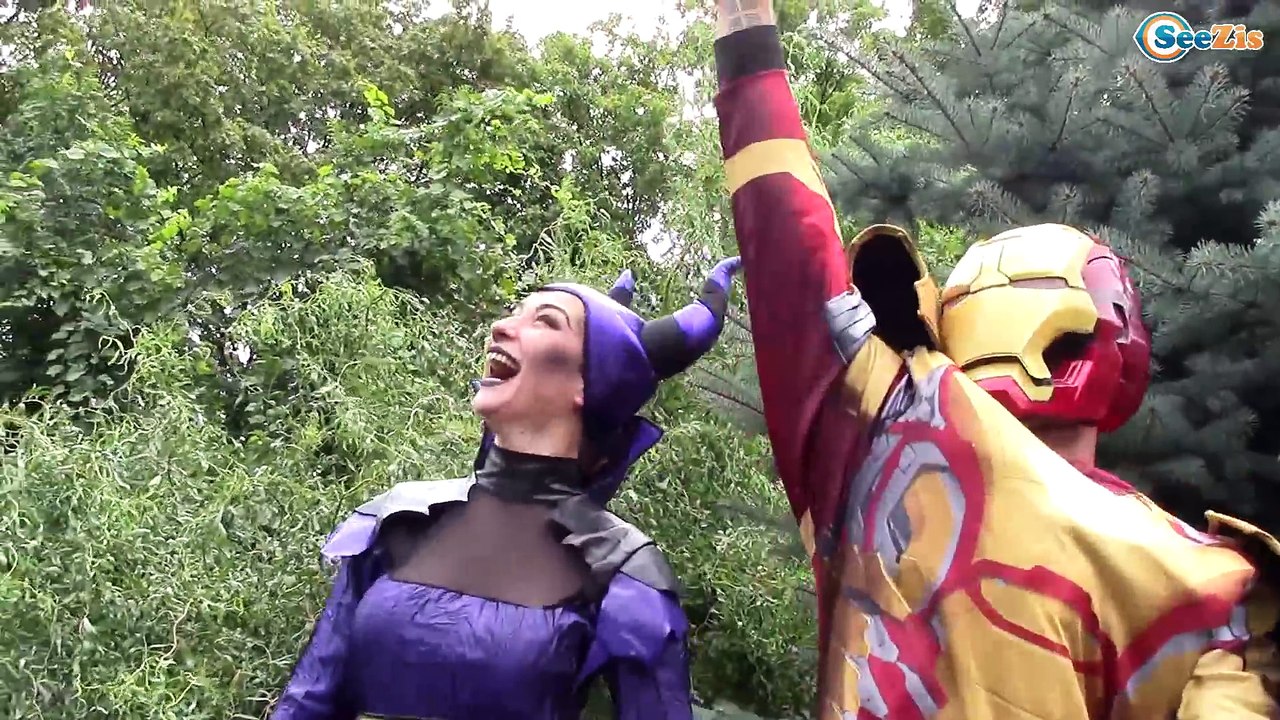 Frozen Elsa & Spiderman Princess Anna Joker! Maleficent eye doctor! Superheroes in Real Life!