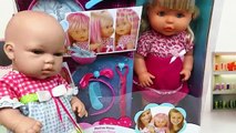 Bebé Nenuco mechas rosas en la peluquería de la bebé Lucía en Mundo Juguetes vídeos de bebés Nenucos