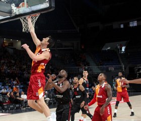 Galatasaray Farklı Kazandı