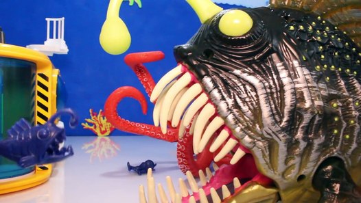 DEEP SEA CREATURES DISCOVERY LAB Animal Planet Toys with Sperm Whale
