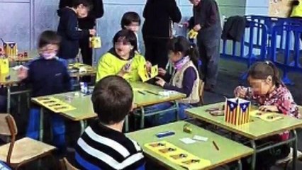 Matan al Rey y a los policías malos  día de cuento en un cole catalán