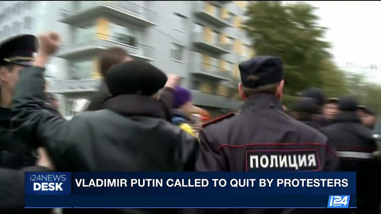 i24NEWS DESK | Vladimir Putin called to quit by protesters | Saturday, October 7th 2017