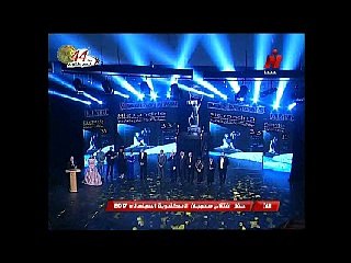 حسين فهمى باكيا: أتمنى إطلاق أسم محمود عبد العزيز على دورة المهرجان