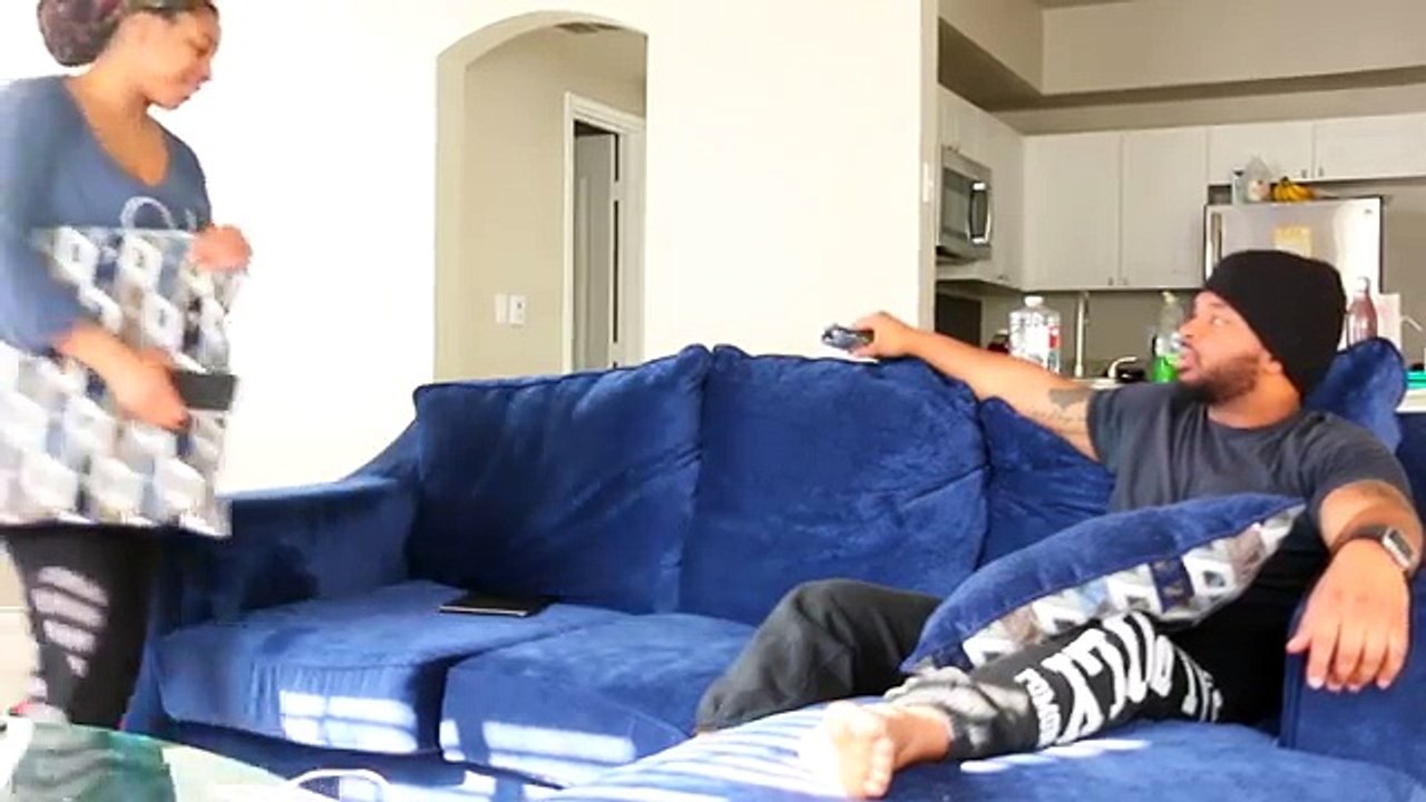 KICKING YOU OFF YOUTUBE PRANK ON GIRLFRIEND!! (D&B ENT)