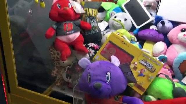★Most EXPENSIVE Prizes EVER In An Arcade Claw Machine!!!
