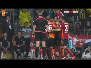 ‎Galatasaray‬: 1 - ‪‎Fenerbahçe‬: 0 / Gol: Podolski - atv