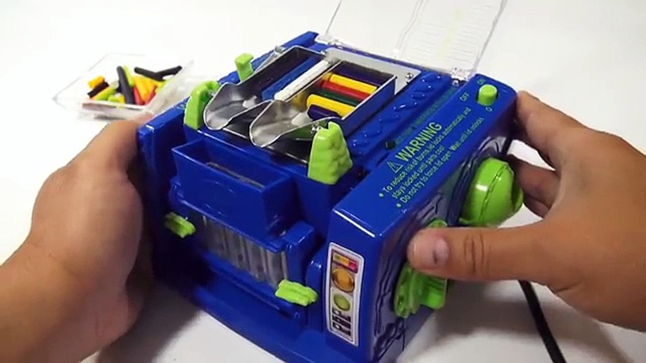 Crayola Crayon Maker Set - Make Your Own Crayons!