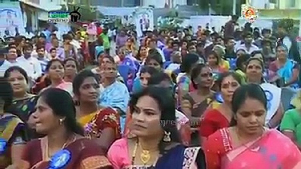 వైఎస్సార్ కాంగ్రెస్ పార్టీలో చేరిన కొంతమంది టీడీపీ నేతలు .
