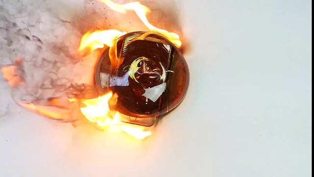 Pouring a Hot FireBall of Molten Glass on an iPhone 6S