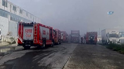 Hadımköy'de Depo Yangını