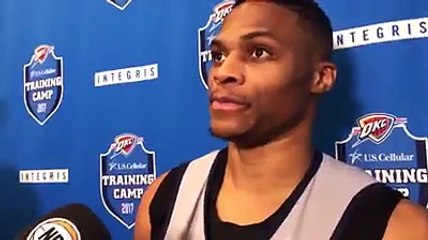 Russell Westbrook se fout complètement du match de présaison contre Melbourne