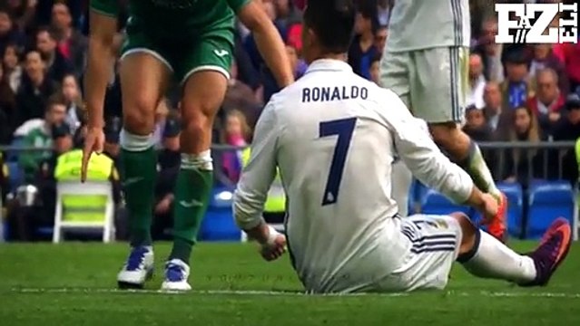 Cristiano Ronaldo VS Lionel Messi FAMOUS Skills and Goals_Footbal