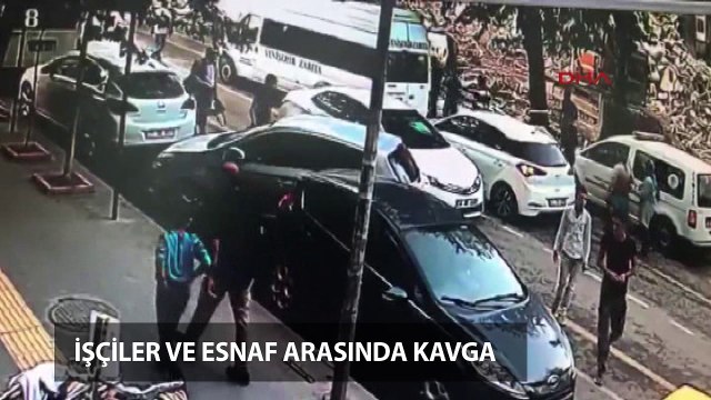 Zabıta, esnaf ve işçilerin karıştığı kavgada 4 kişi yaralandı