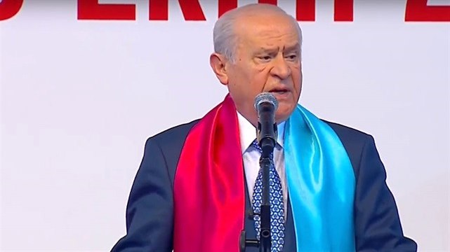 Bahçeli, 5 Bin Ülkücü Hazır Sözünü Yenileyip Sert Konuştu: Ayağınızı Denk Alın