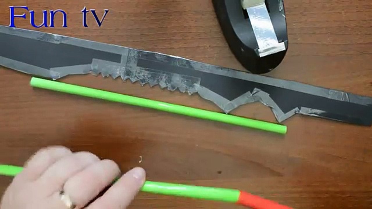 Bir kağıt kılıç nasıl yapılır