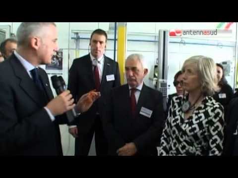 TG 15.01.15 Ministro Giannini a Bari, alla Bosch i giovani si Allenano per il futuro