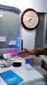 کراچی کے الرحیم ہسپتال میں ڈاکٹر شراب پی کر مریضو ں کو موت کے گھاٹ اتار نے میں مصروف کوئی ان کو پوچھنے والا نہیں۔ ویڈیو: